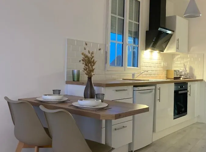 Lägenhet Cosy Refait A Neuf,au Calme 5 Min Du Centre